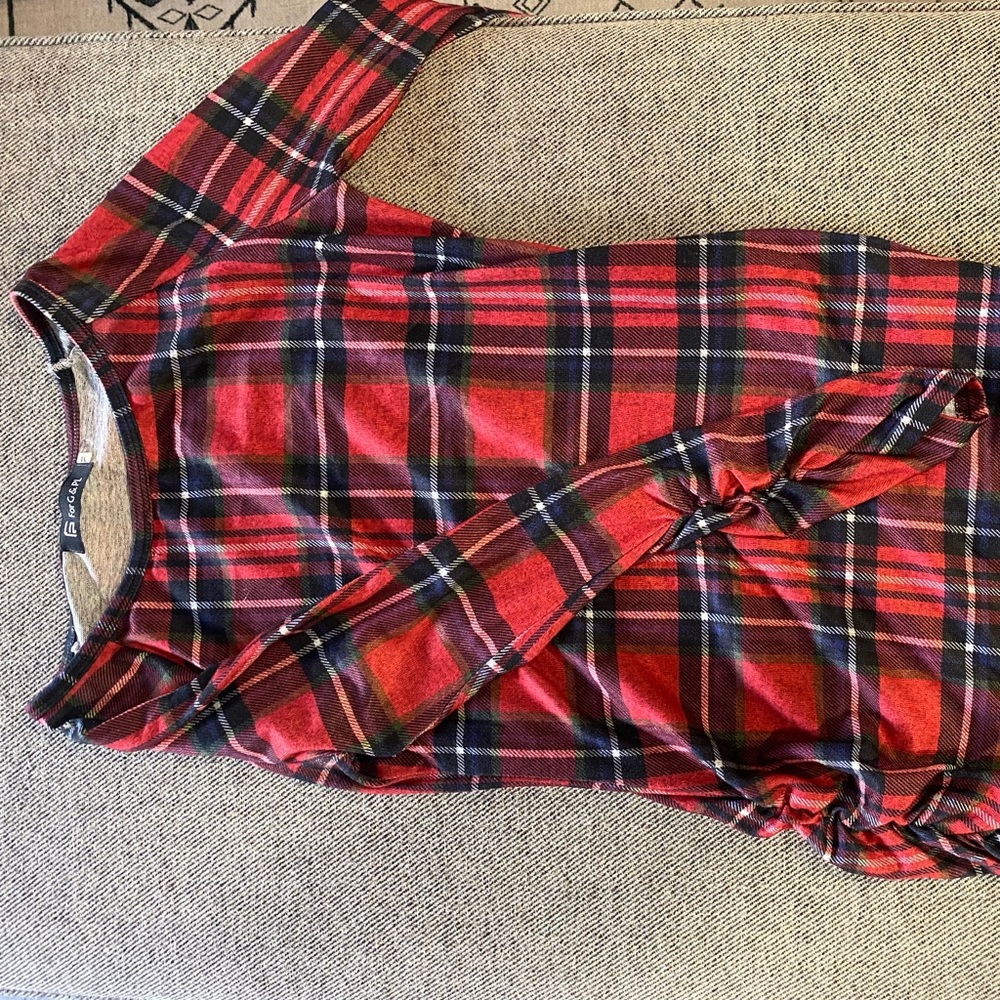 Women’s dress size medium